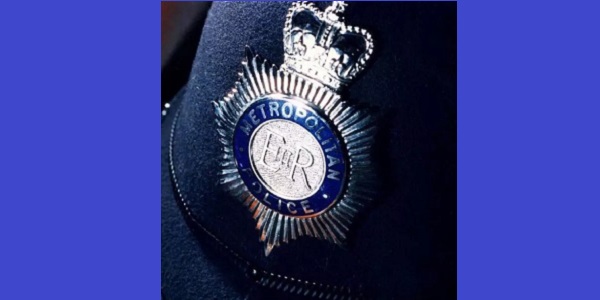 526_met police helmet.jpg